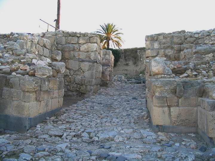 Megiddo North Gate - Canaanite period (15C BC). View from the entrance.