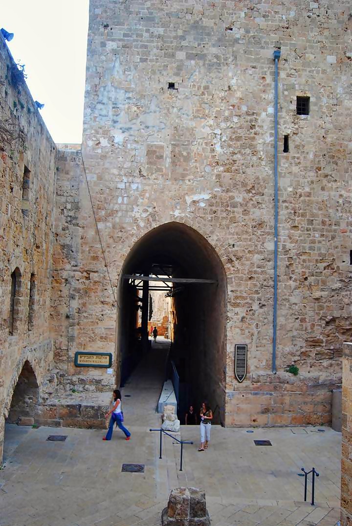 Acre: Knights Halls entrance