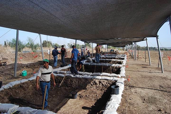Emergency excavations east to Tell Zavat (Nov 2007)