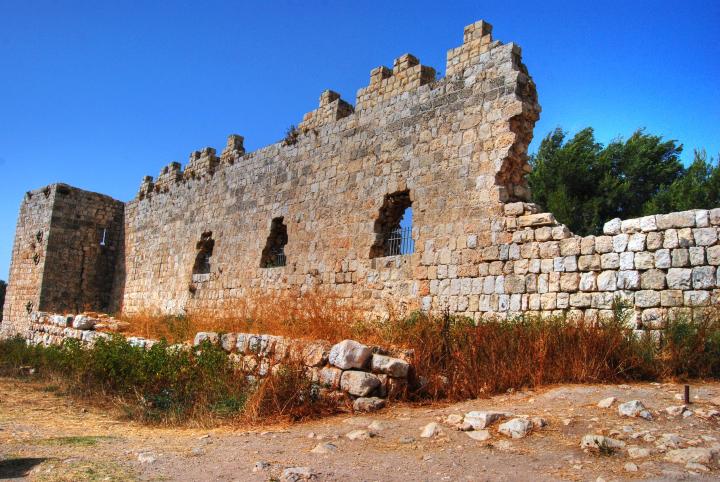 Afek in the Sharon: view of the west walls