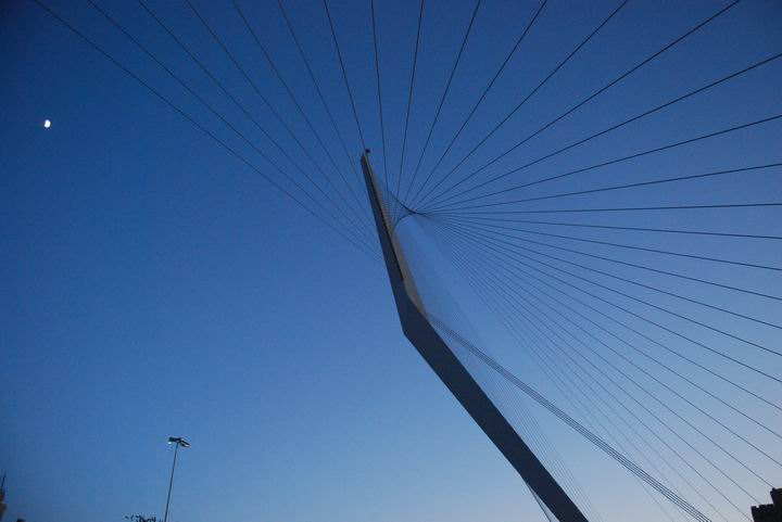 Moon above the bridge of strings - "David's harp"
