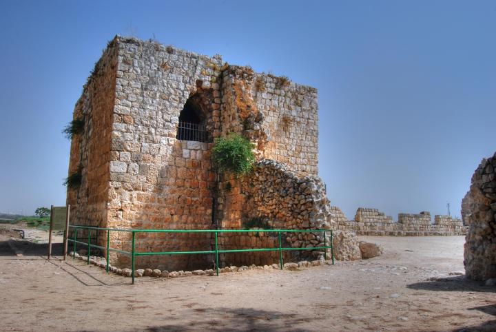 Afek in the Sharon: view of the east gate