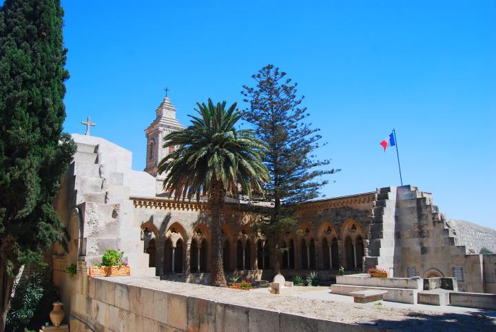 Pater Noster: the unfinished church 