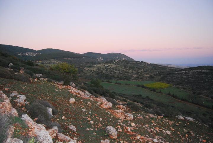 Khirbet BeerSheba: View towards the east
