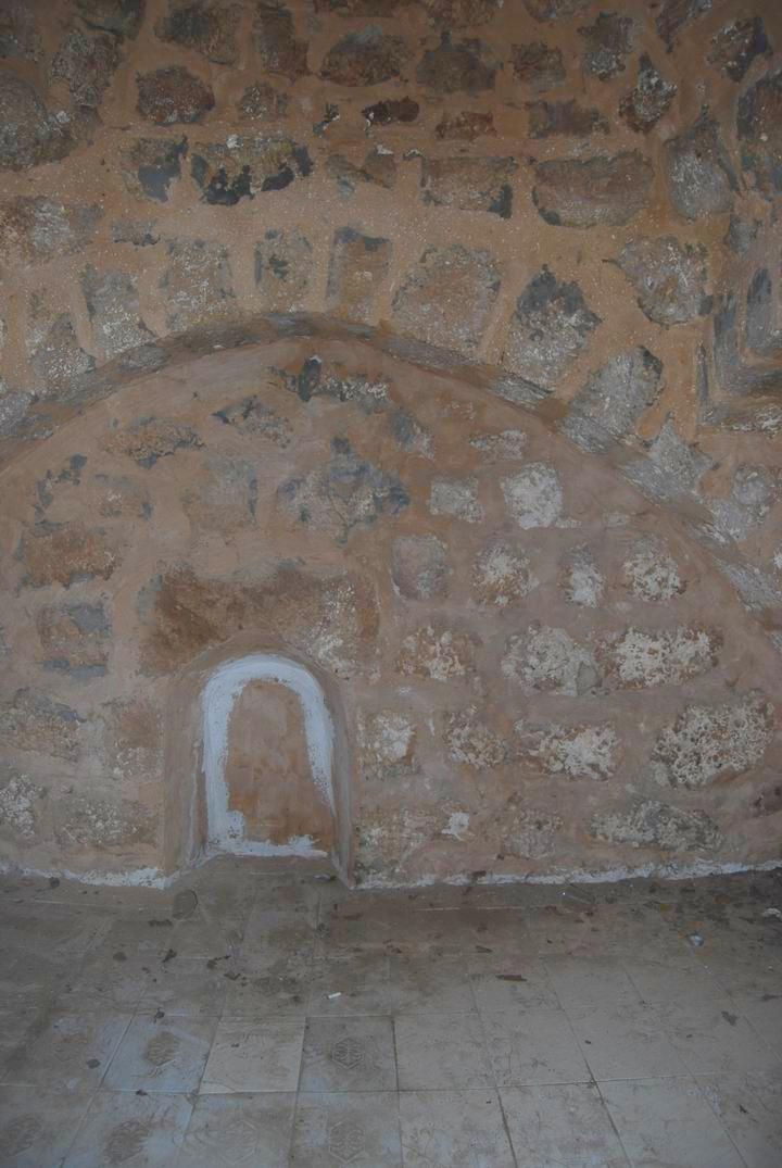 Migdal Malcha: Sheik's tomb - interior - south side