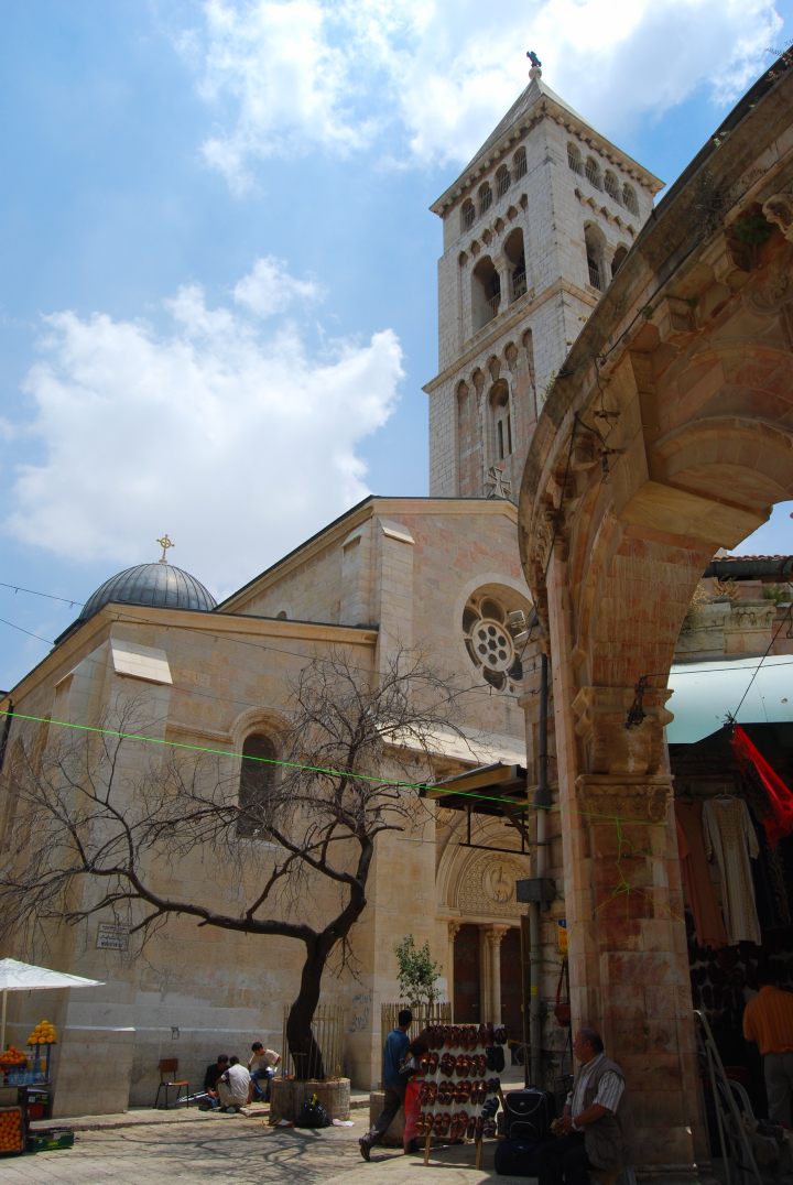 Church of the redeemer behind the Muristan market